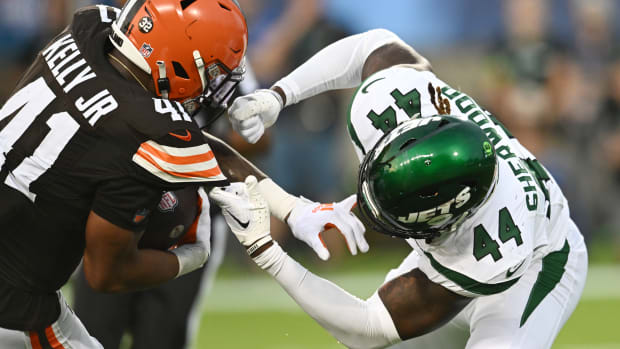 LB Jamien Sherwood (44) makes a tackle in the Hall of Fame Game
